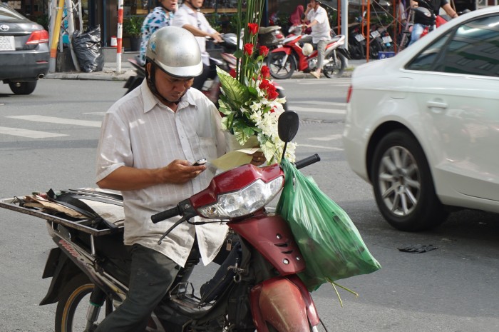 10月20日のVietnam Woman's Dayの時には、男性から女性に花束を贈る習慣があります
